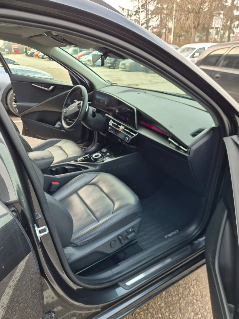 Kia Niro, снимка 8 - Автомобили и джипове - 53205994