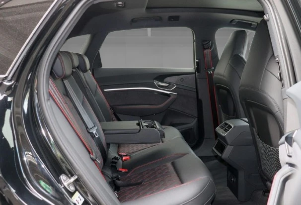 Audi Q8 e-Tron SUV 55 = S-line =  | Mobile.bg   11