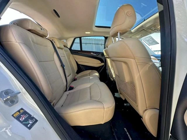 Mercedes-Benz GLE 3.0L 6 All wheel drive, снимка 8 - Автомобили и джипове - 53224589