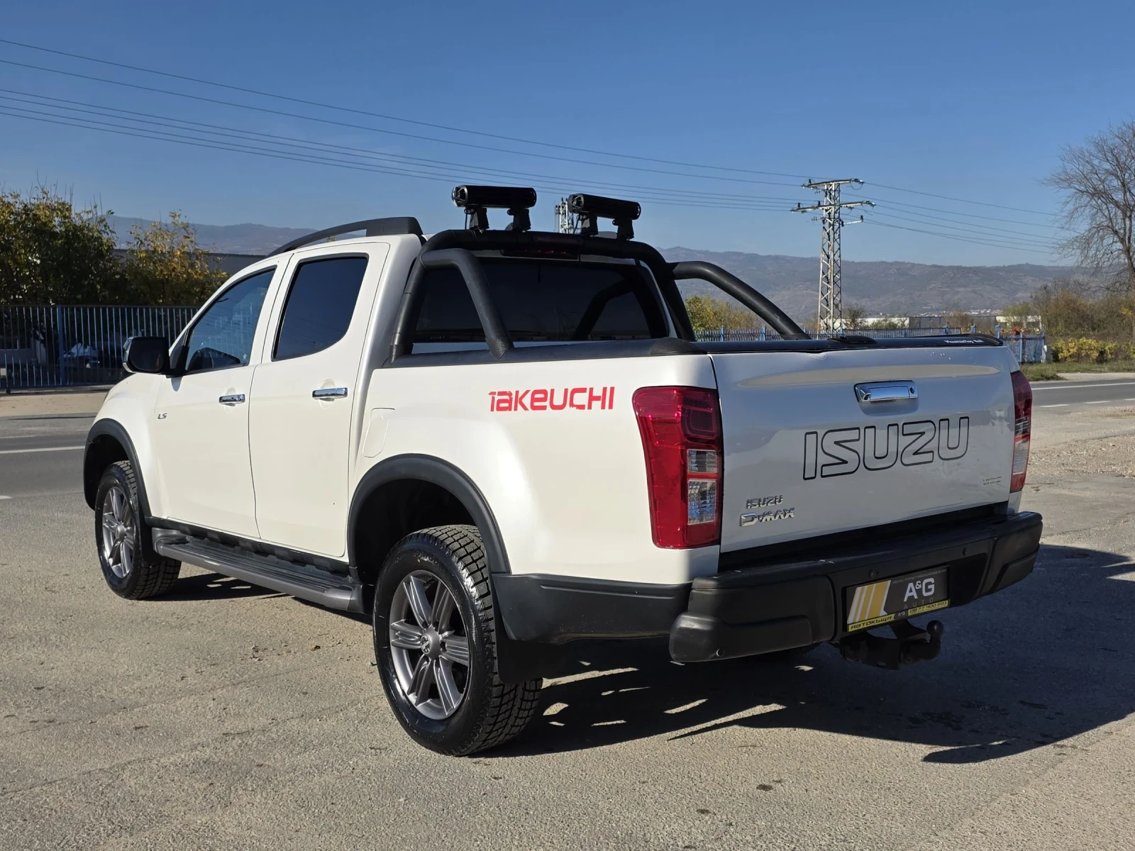 Isuzu D-max VIKING TAKEUCHI EDITION AUTOMATIC - изображение 6