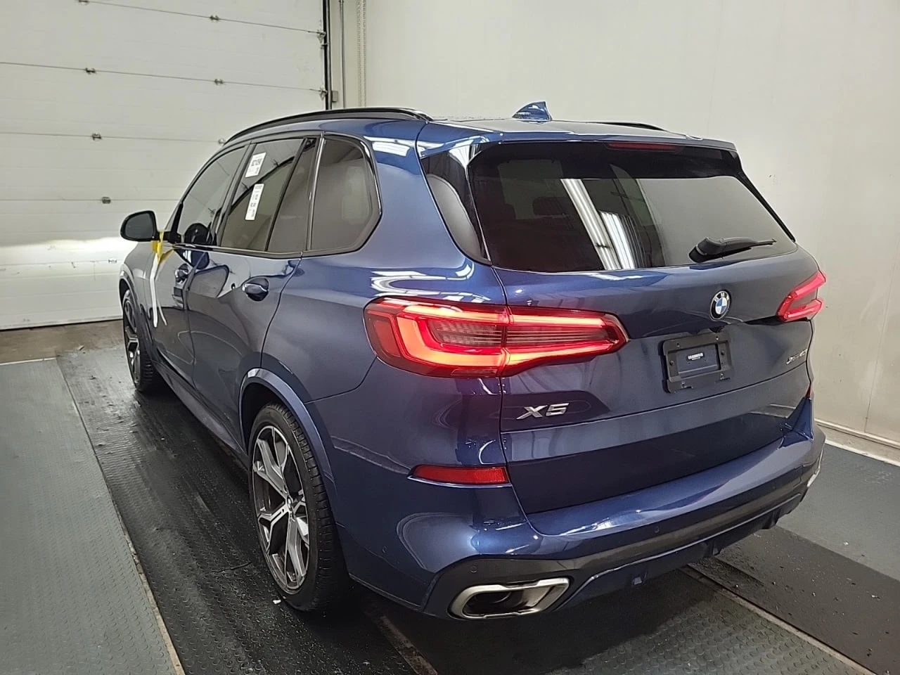 BMW X5 * АВТО КРЕДИТ* ЦЕНА ДО БГ * СЕРВИЗНА ИСТОРИЯ *  - изображение 4