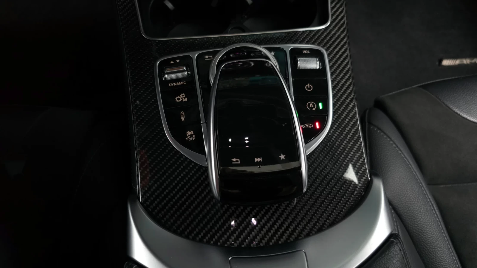 Mercedes-Benz GLC 63 AMG S* 2019* BLACK OPTIC* HEAD-UP* 360* КРАЙНА ЦЕНА, снимка 13 - Автомобили и джипове - 54168226