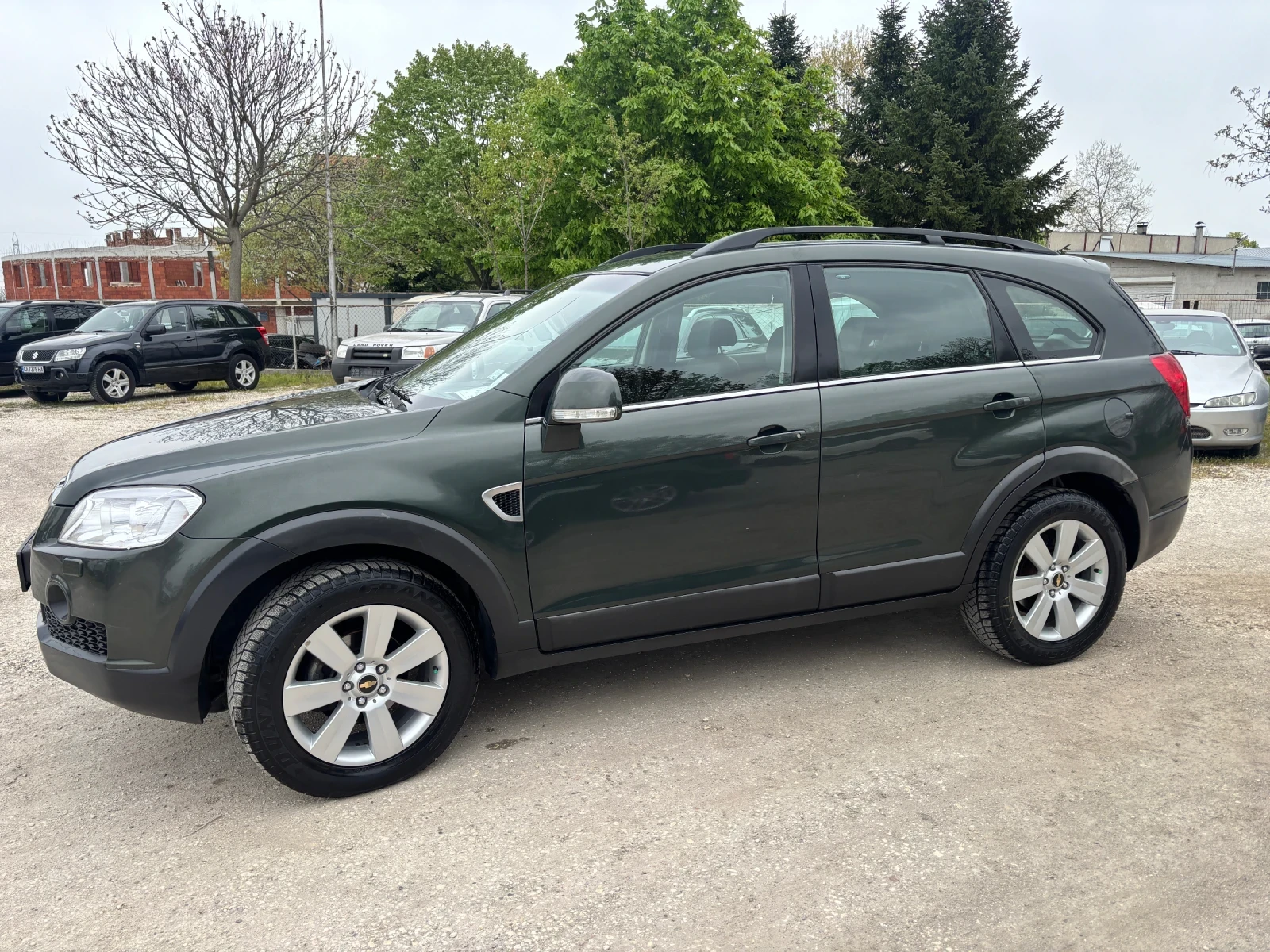 Chevrolet Captiva 2008+ 2.0TDI+ 4* 4+ АВТОМАТ+ ОБСЛУЖЕНА+ НОВИ ГУМИ+, снимка 7 - Автомобили и джипове - 54268558