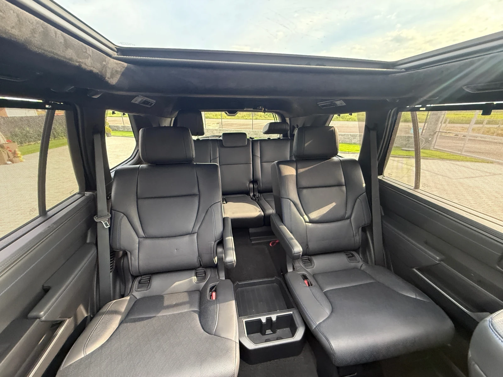 Toyota Sequoia 3.5i HIBRID, LUXURY, PLATINUM | Mobile.bg � ����������� 11