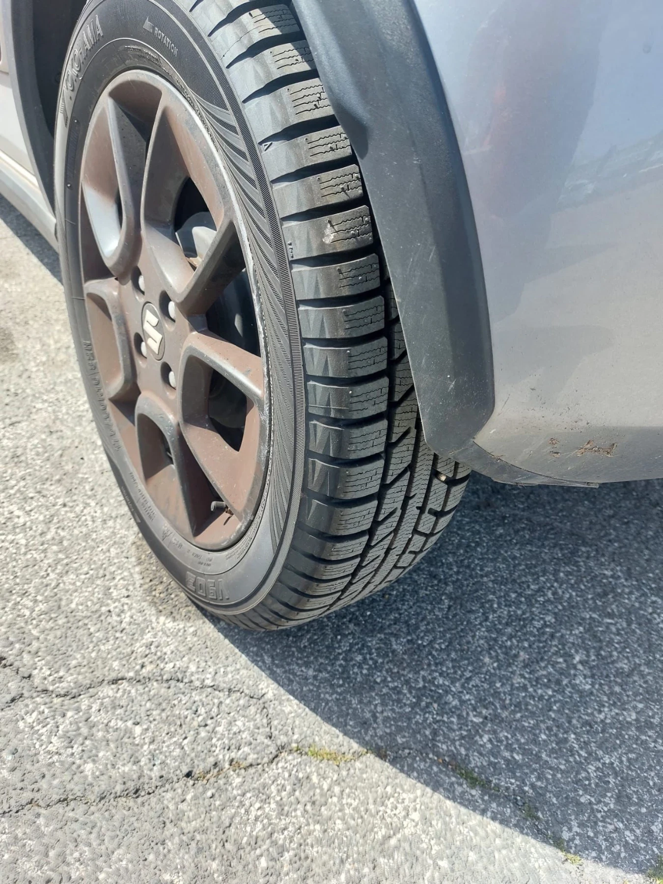 Suzuki Ignis GLX 1.2 DualJet (90 кс) Hybrid / 69 000 km / Italy, снимка 14 - Автомобили и джипове - 54804549