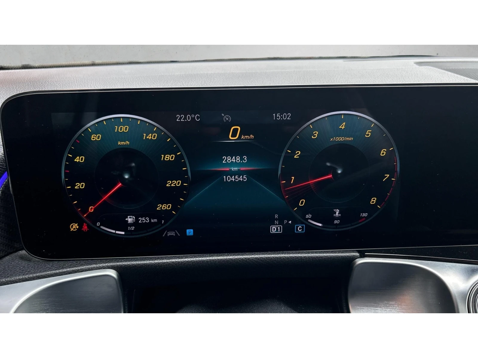 Mercedes-Benz GLB 250  4Matic 6+ 1 AMG Line, Месечна вноска от 535  , снимка 13 - Автомобили и джипове - 54881891