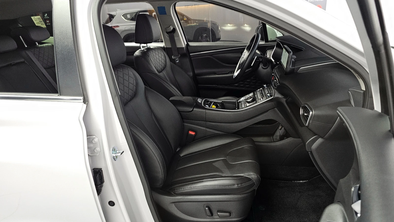 Hyundai Santa fe 2022* 4WD* подгрев* обдух* камера* 17к км* КРАЙНА , снимка 15 - Автомобили и джипове - 55922028