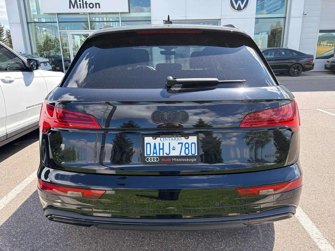 Audi Q5 * Komfort * CARFAX * ОПЦИЯ ЗА ФИНАНСИРАНЕ, снимка 4 - Автомобили и джипове - 56223519