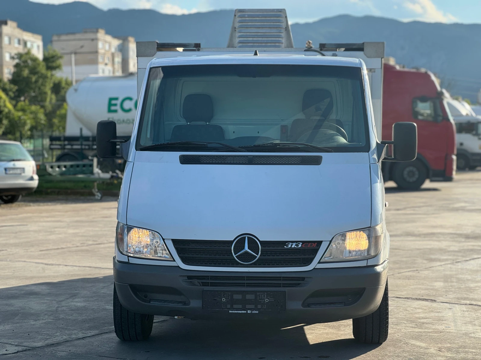 Mercedes-Benz Sprinter 313 Хладилна Витрина, На Въздух, 120хил. Км. - изображение 2