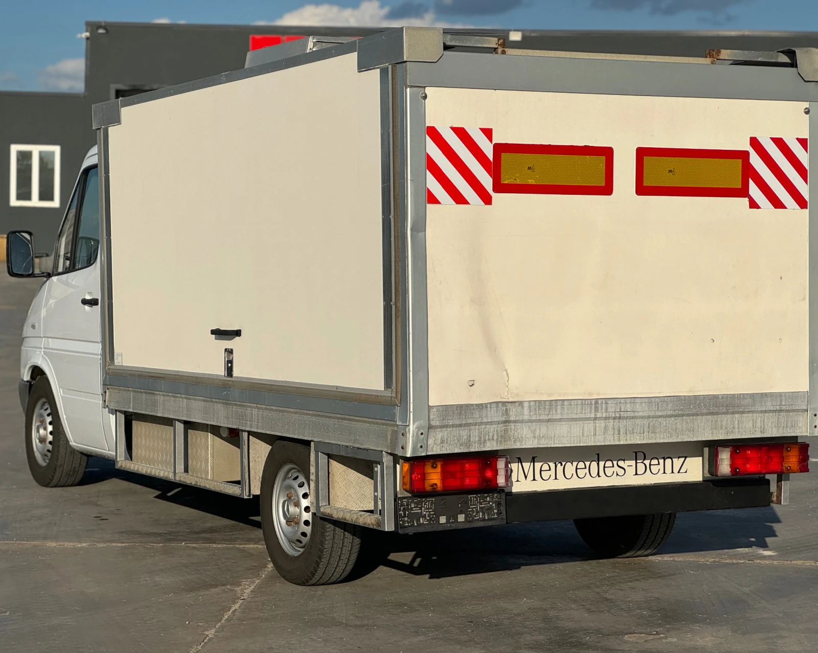 Mercedes-Benz Sprinter 313 Хладилна Витрина, На Въздух, 120хил. Км. - изображение 6