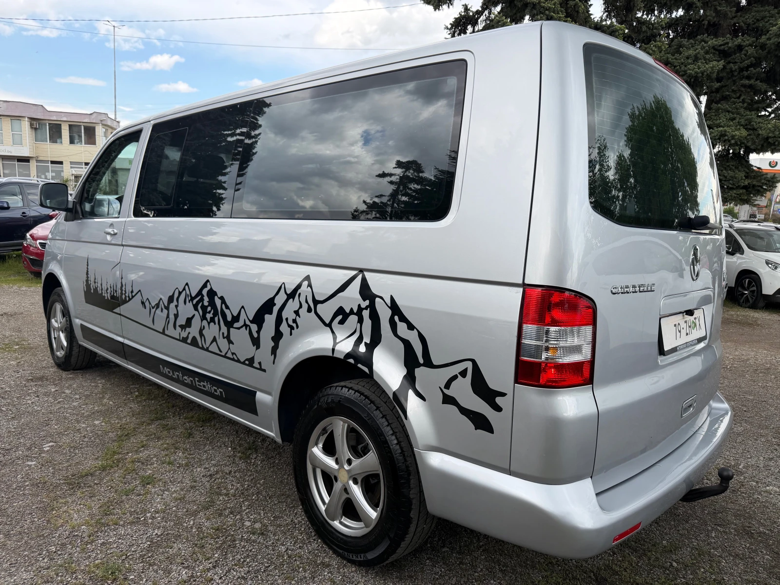 VW Caravelle 2.5TDi, 9местен, дълга база, снимка 6 - Бусове и автобуси - 54579539