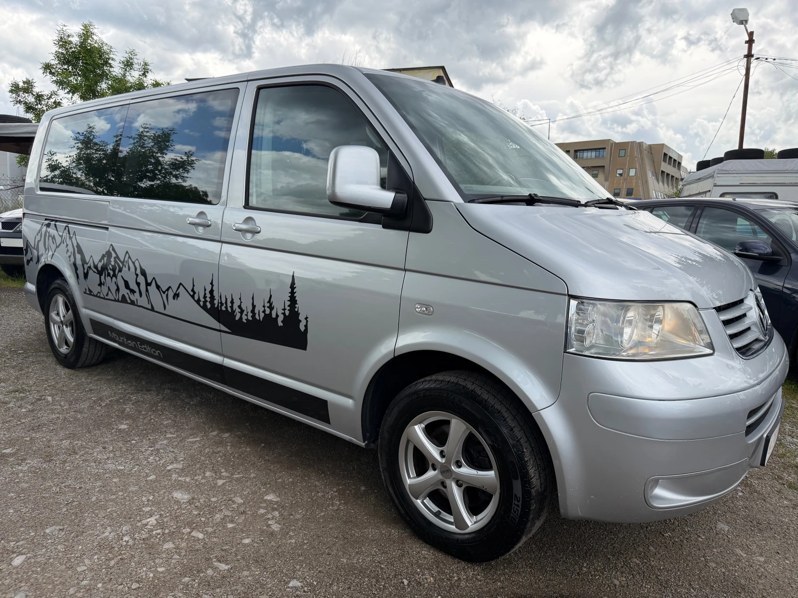 VW Caravelle 2.5TDi, 9местен, дълга база