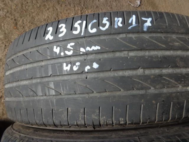 Гуми Летни 235/65R17, снимка 8 - Гуми и джанти - 20347449