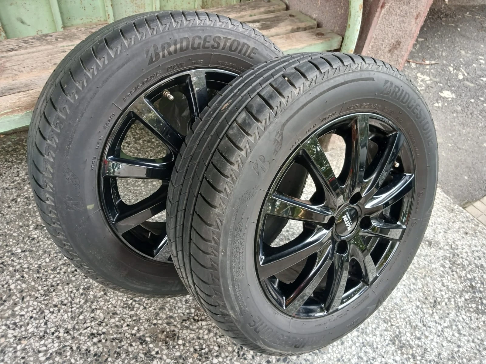 Гуми с джанти Bridgestone 195/60R15, снимка 12 - Гуми и джанти - 56317615