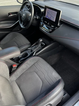 Toyota Corolla Hybrid Luxury, снимка 11