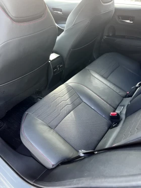 Toyota Corolla Hybrid Luxury, снимка 12