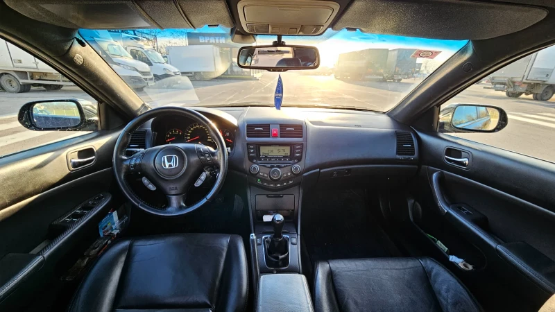 Honda Accord 2.2 i-CTDi EXECUTIVE, снимка 7 - Автомобили и джипове - 48355806