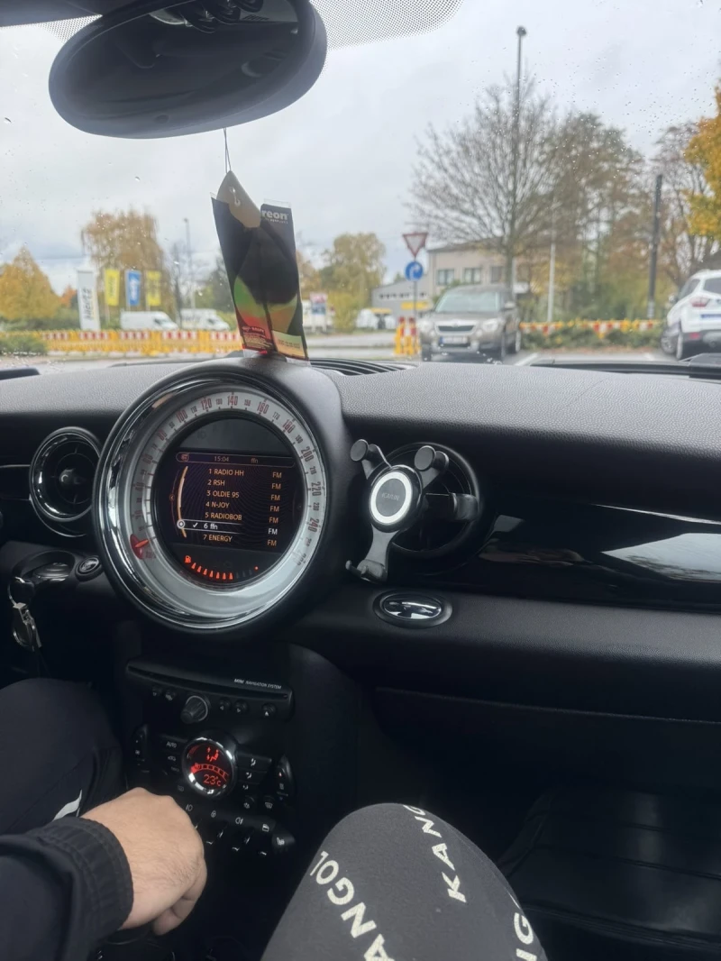 Mini Clubman, снимка 9 - Автомобили и джипове - 49222346