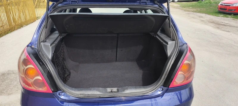 Nissan Almera 2, 2 дизел, снимка 4 - Автомобили и джипове - 49621870