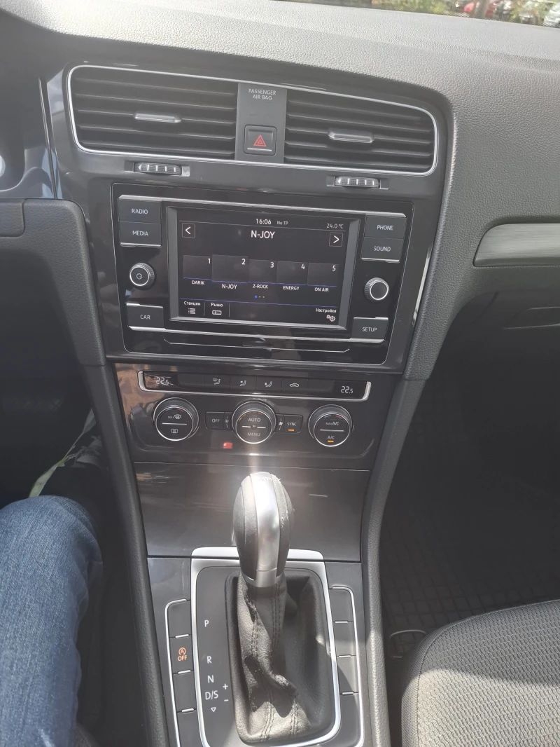 VW Golf Variant DSG 1.4 Метан (Bluemotion), снимка 12 - Автомобили и джипове - 50978183