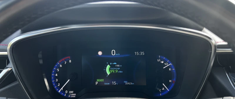 Toyota Corolla Hybrid Luxury, снимка 15 - Автомобили и джипове - 52036521