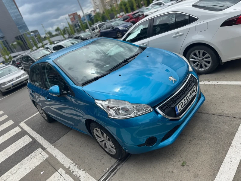 Peugeot 208