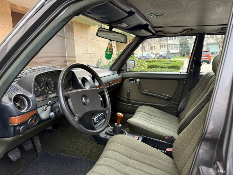 Mercedes-Benz 123 240D, снимка 10 - Автомобили и джипове - 52660313