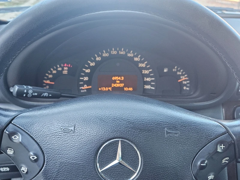 Mercedes-Benz C 220 220 cdi 143 коня , снимка 5 - Автомобили и джипове - 52651685