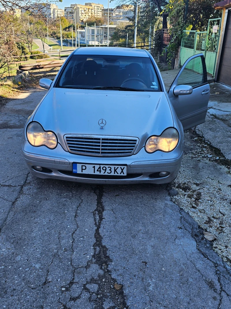 Mercedes-Benz C 220 220 cdi 143 коня 