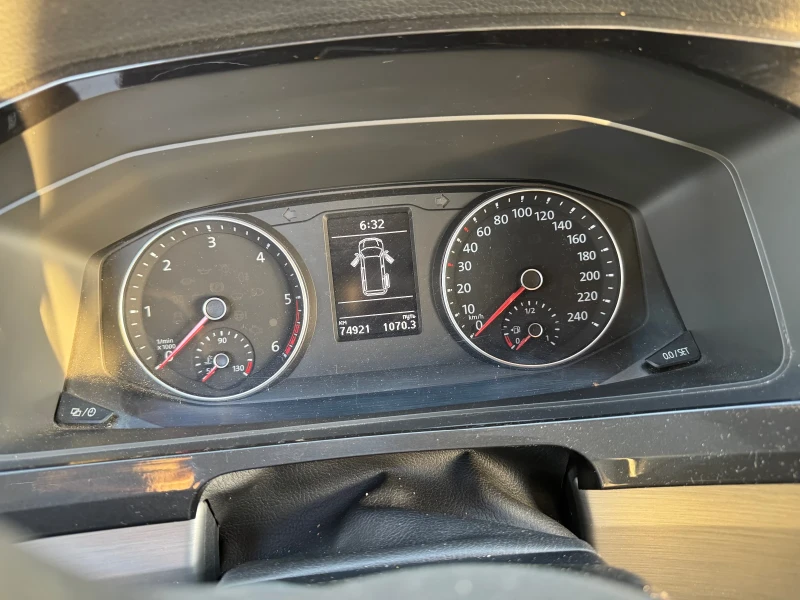 VW Multivan, снимка 7 - Автомобили и джипове - 52590630