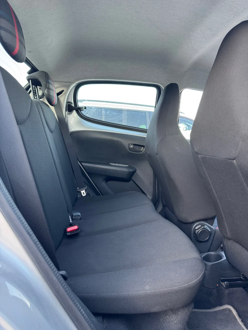 Peugeot 108, снимка 11 - Автомобили и джипове - 52659604