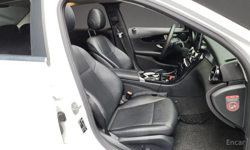 Mercedes-Benz C 200, снимка 11 - Автомобили и джипове - 52728167