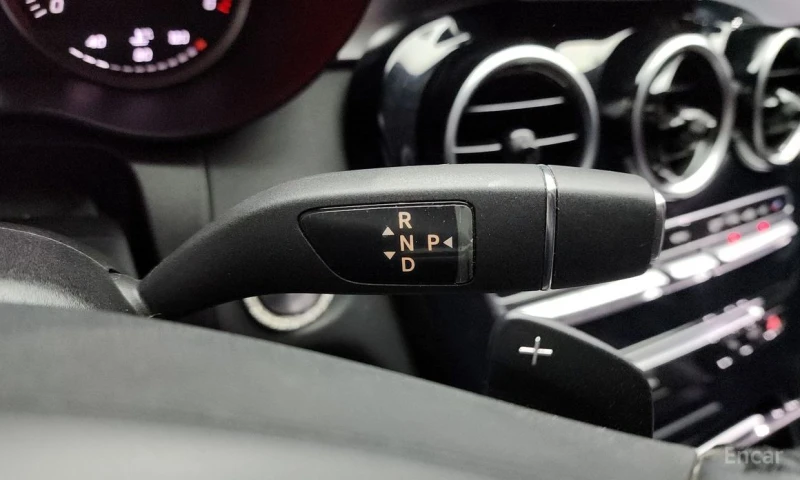 Mercedes-Benz C 200, снимка 9 - Автомобили и джипове - 52728167