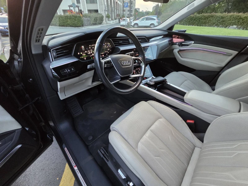 Audi E-Tron Q8-Etron 55, S line quattro 95kWh sportback, снимка 10 - Автомобили и джипове - 52771228