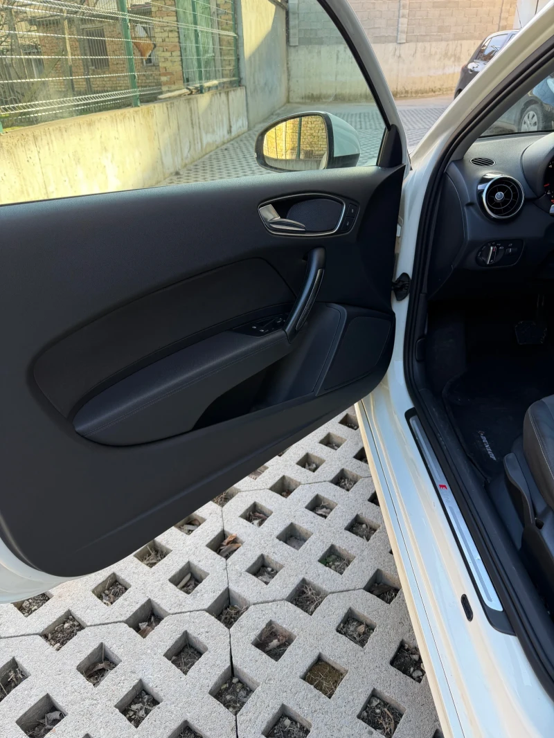 Audi A1 1.4 TFSI S-line, снимка 7 - Автомобили и джипове - 52956186