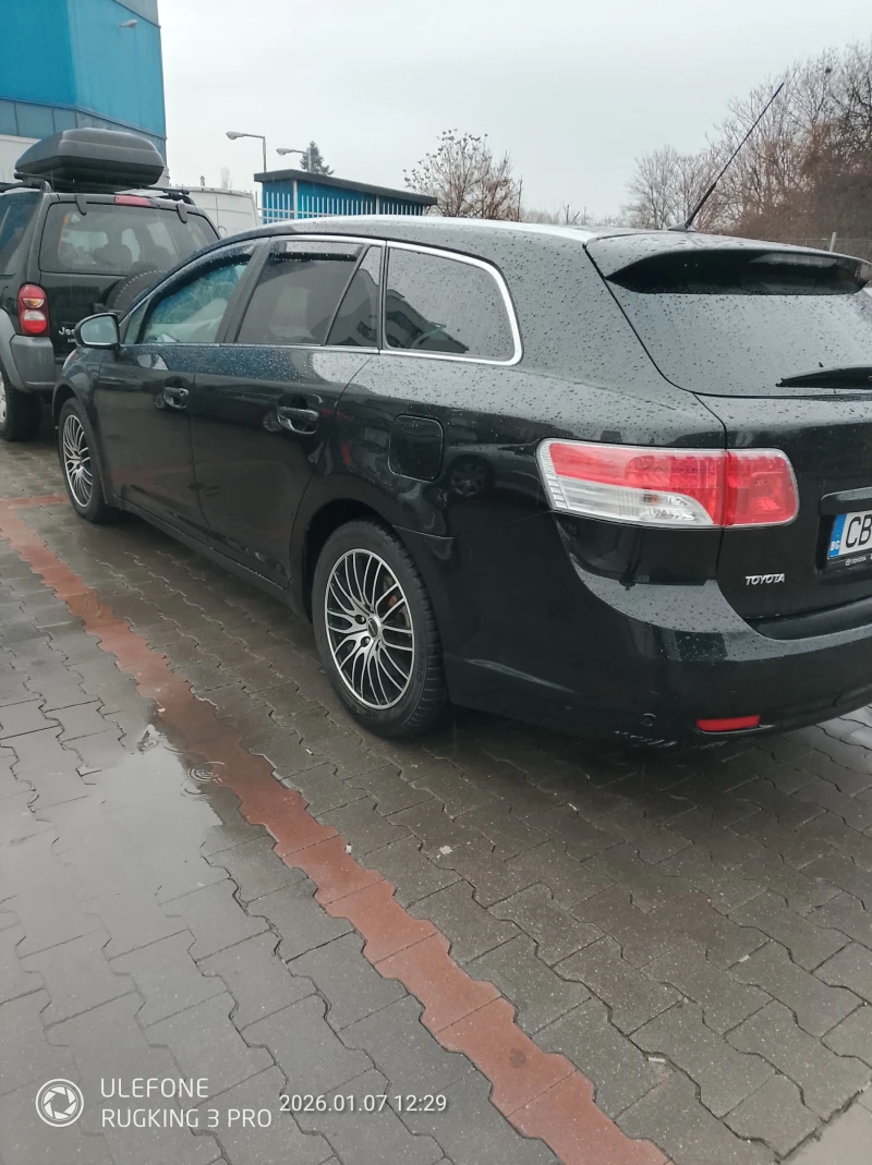 Toyota Avensis, снимка 4 - Автомобили и джипове - 53501227