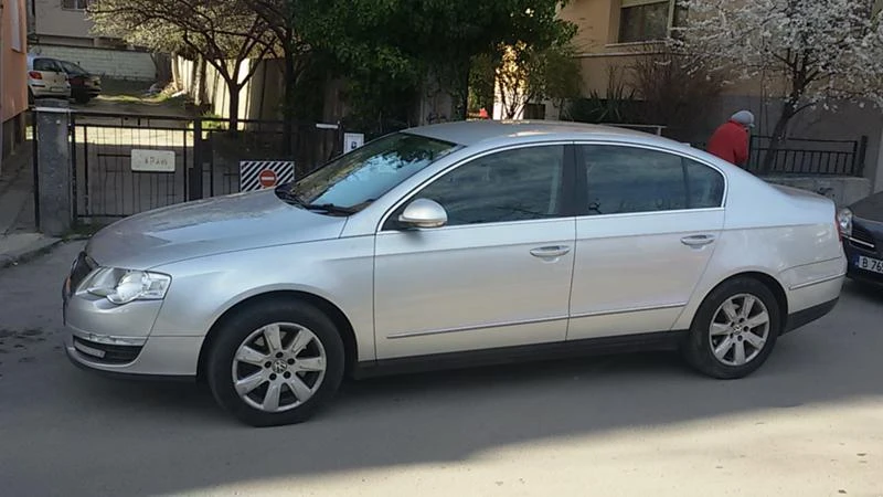 VW Passat 6 2.0TDI 6ск., снимка 2 - Автомобили и джипове - 47421494