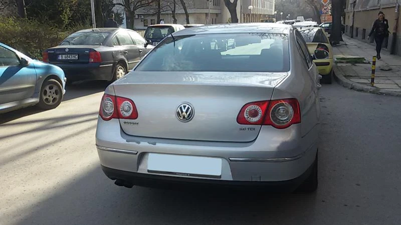 VW Passat 6 2.0TDI 6ск., снимка 4 - Автомобили и джипове - 47421494