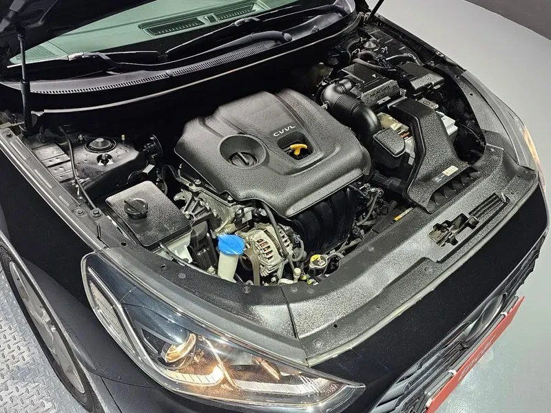 Hyundai Sonata 2.0 Modern, снимка 6 - Автомобили и джипове - 55690066