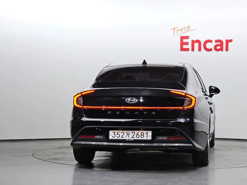 Hyundai Sonata 2.0 Premium, снимка 4 - Автомобили и джипове - 55885329