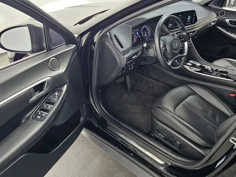 Hyundai Sonata 2.0 Premium, снимка 10 - Автомобили и джипове - 55885329