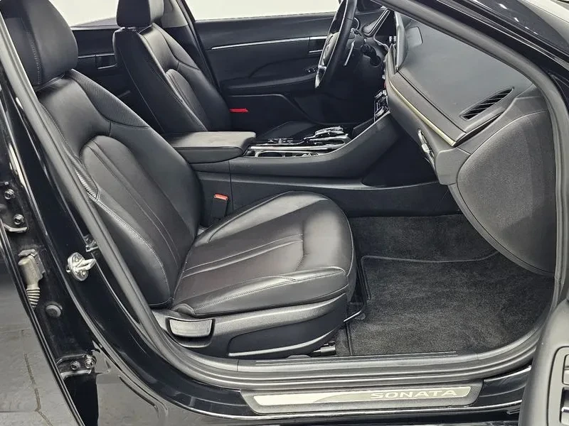 Hyundai Sonata 2.0 Premium, снимка 12 - Автомобили и джипове - 55885329