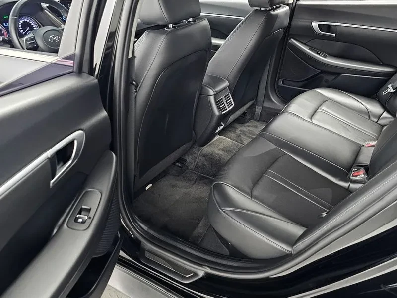 Hyundai Sonata 2.0 Premium, снимка 11 - Автомобили и джипове - 55885329