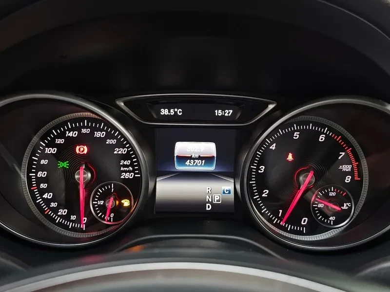 Mercedes-Benz CLA 250 4MATIC - САМО 30% АВАНС, снимка 15 - Автомобили и джипове - 56020164
