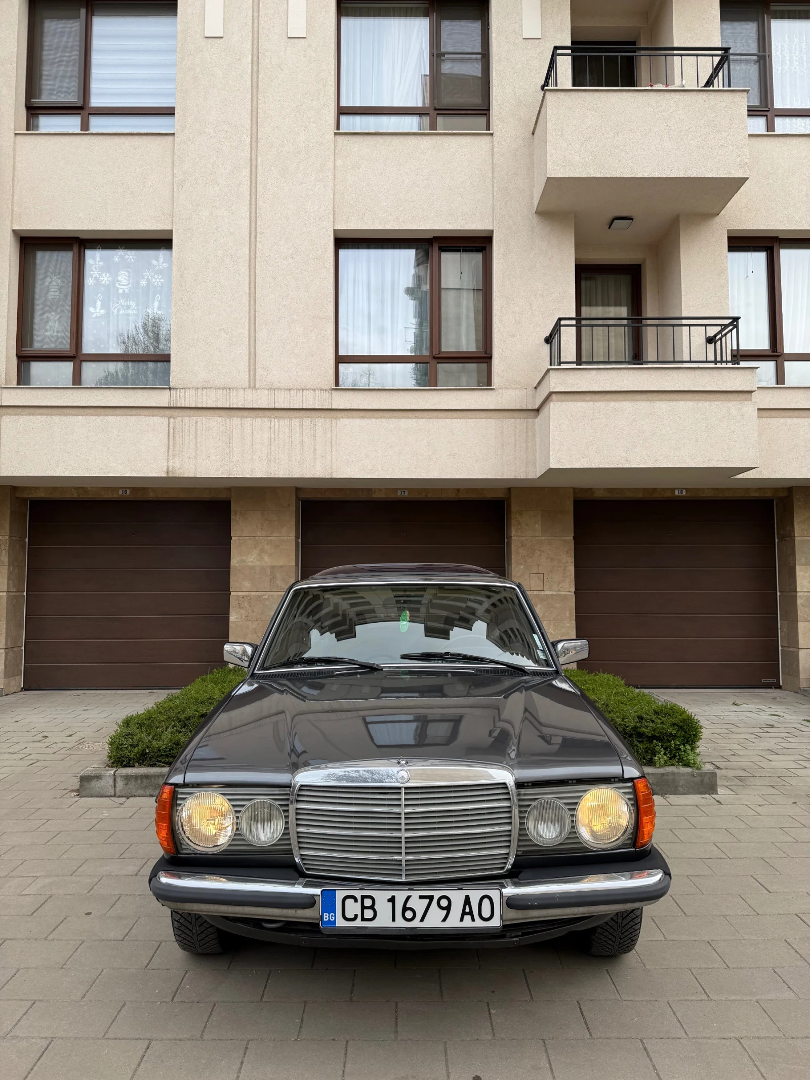 Mercedes-Benz 123 240D, снимка 1