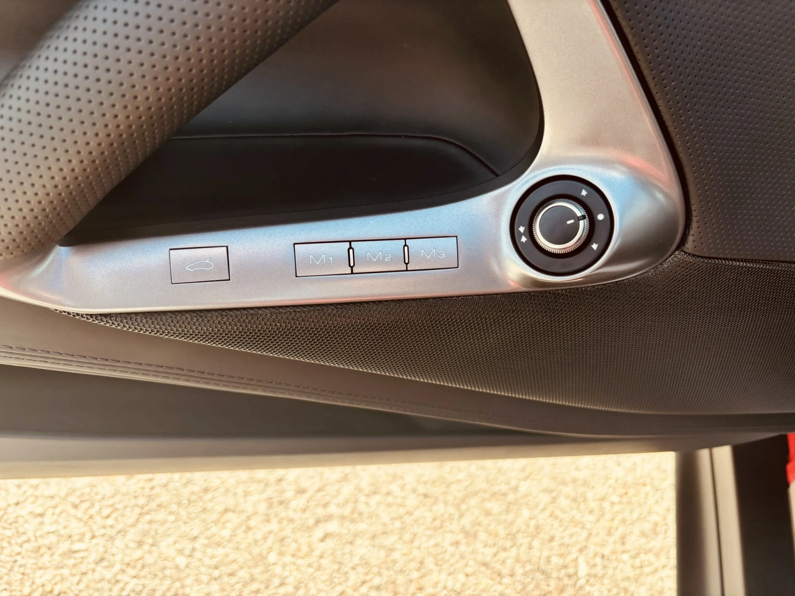 Ferrari 812 Superfast 6.5 V12* Ceramic* Camera | Mobile.bg   12