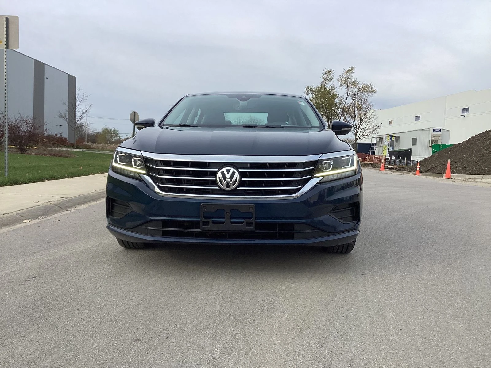 VW Passat 2.0T SE FWD - изображение 5