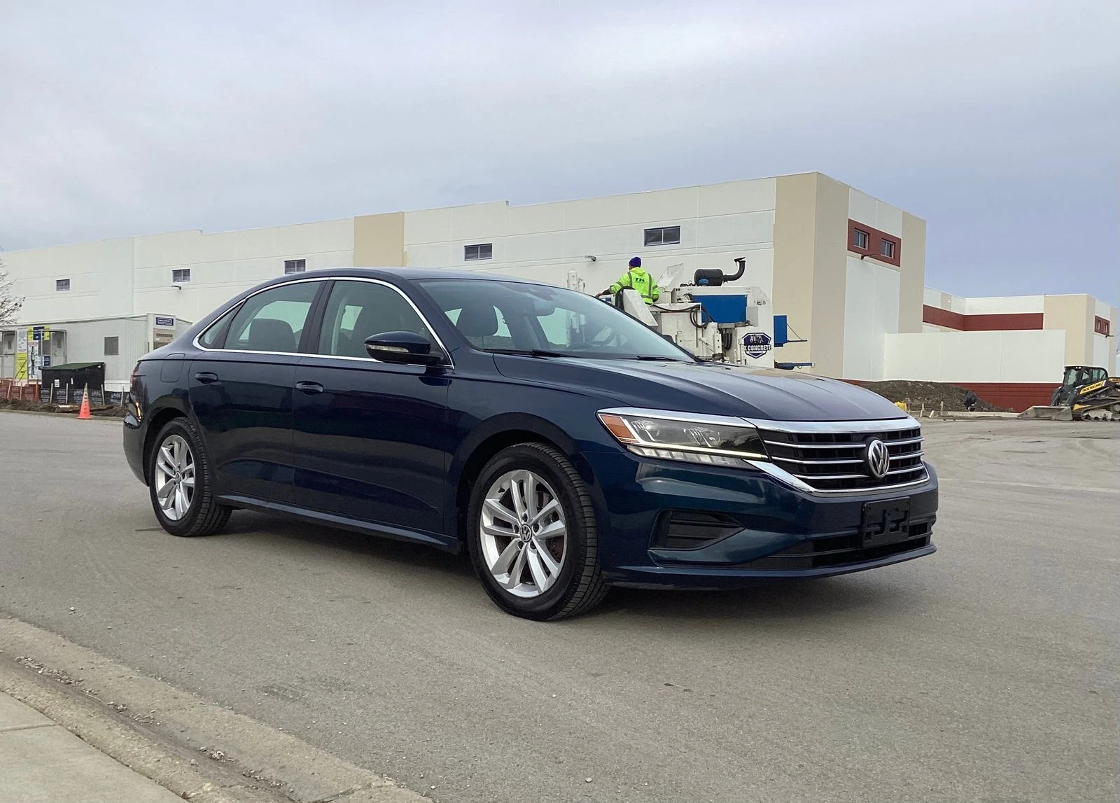 VW Passat 2.0T SE FWD - изображение 7