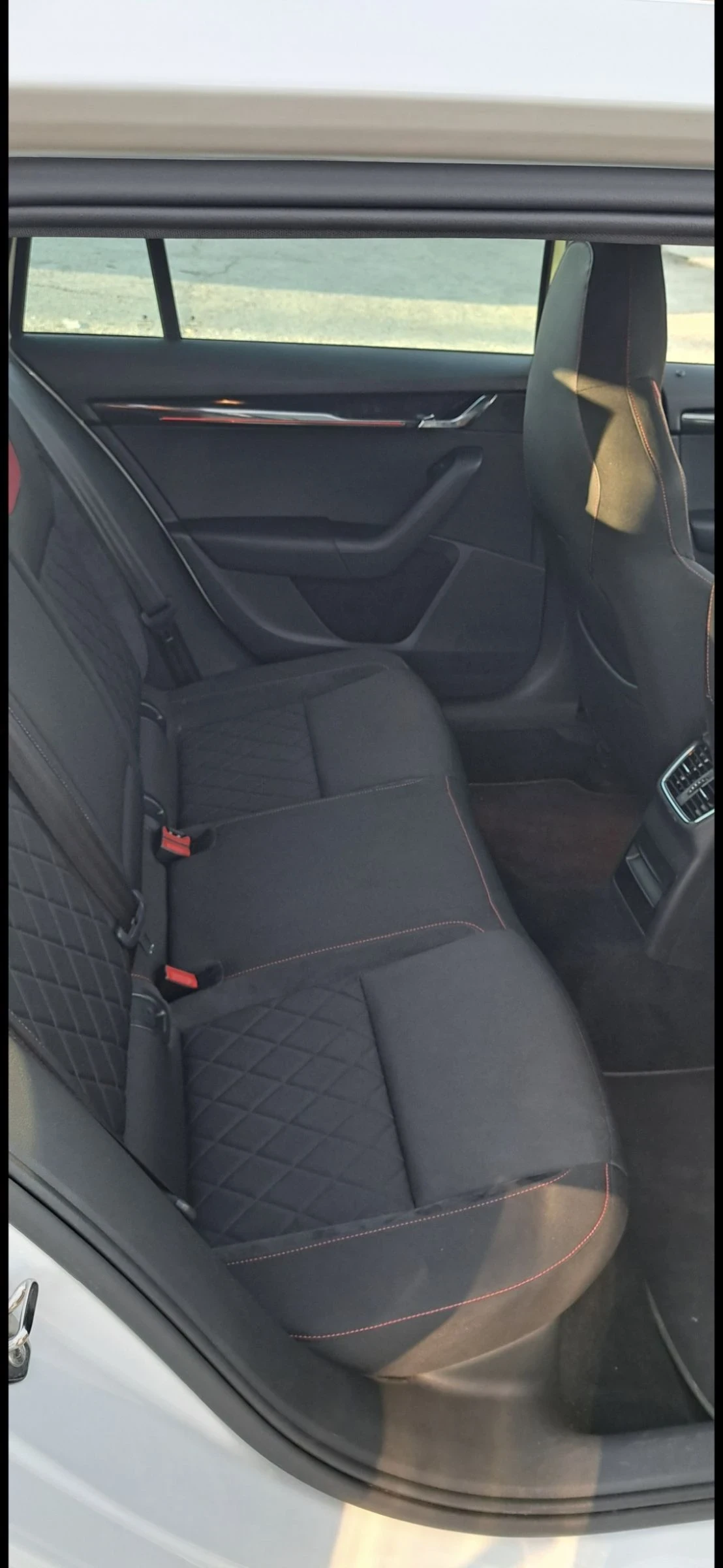 Skoda Octavia VRS 2.0 TDI 184 k.c. 4x4 DSG DIGITAL | Mobile.bg   13