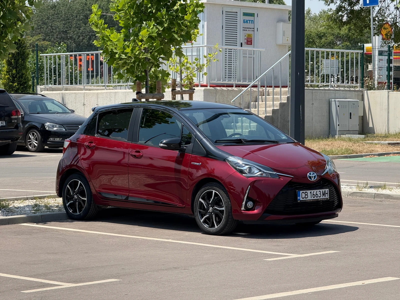 Toyota Yaris 1.5 VVT-i (100 Hp) Hybrid e-CVT - изображение 3